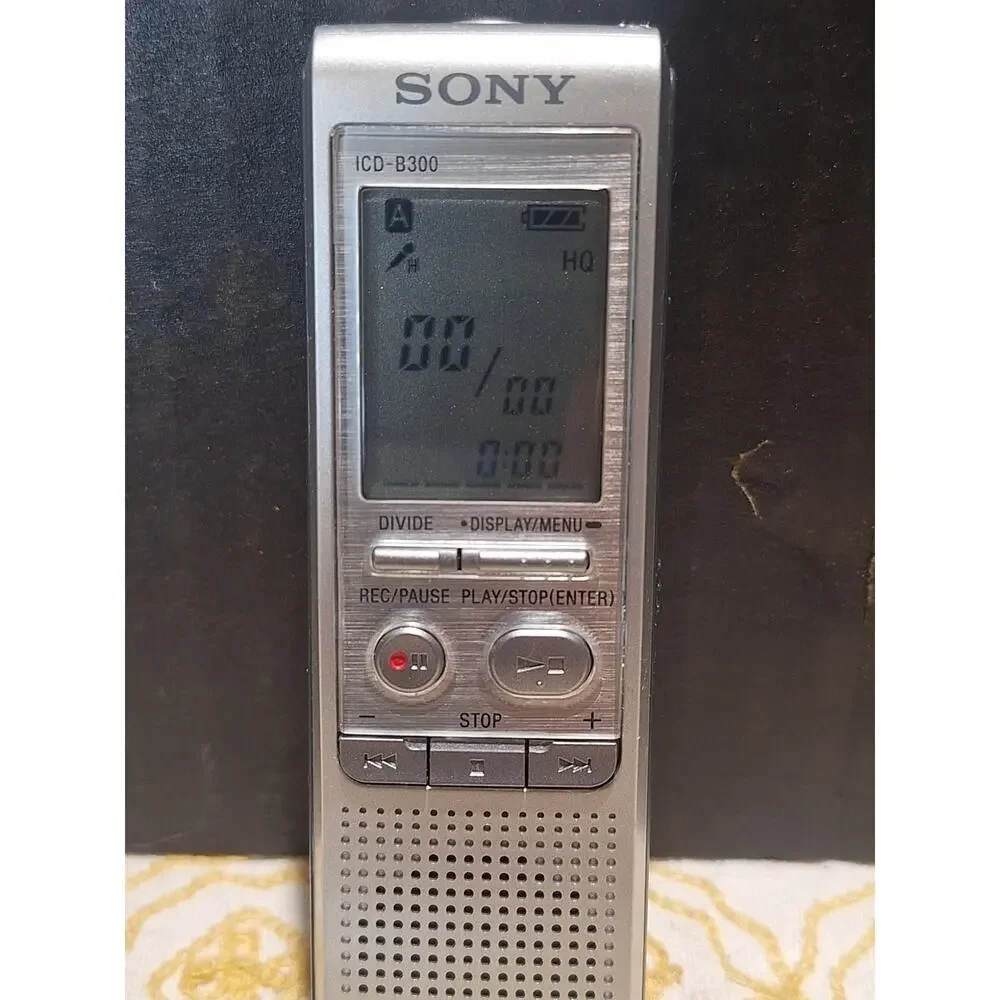 Sony ICD-B300 Digital Voice IC Recorder Tested Working w Original Manual 2005 NM